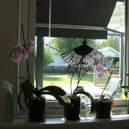 Private Room For Rent In A Villa With Garden View Älmhult المظهر الخارجي الصورة